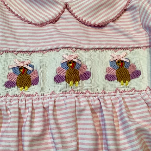 12M Smocked Pink & White Thanksgiving Turkey Outfit - Picture 9 of 9